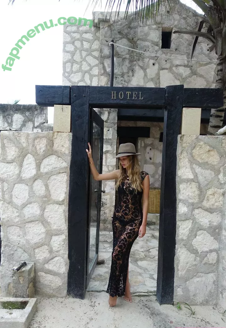 Camila Morrone nude photo #0350 (camilamorrone)