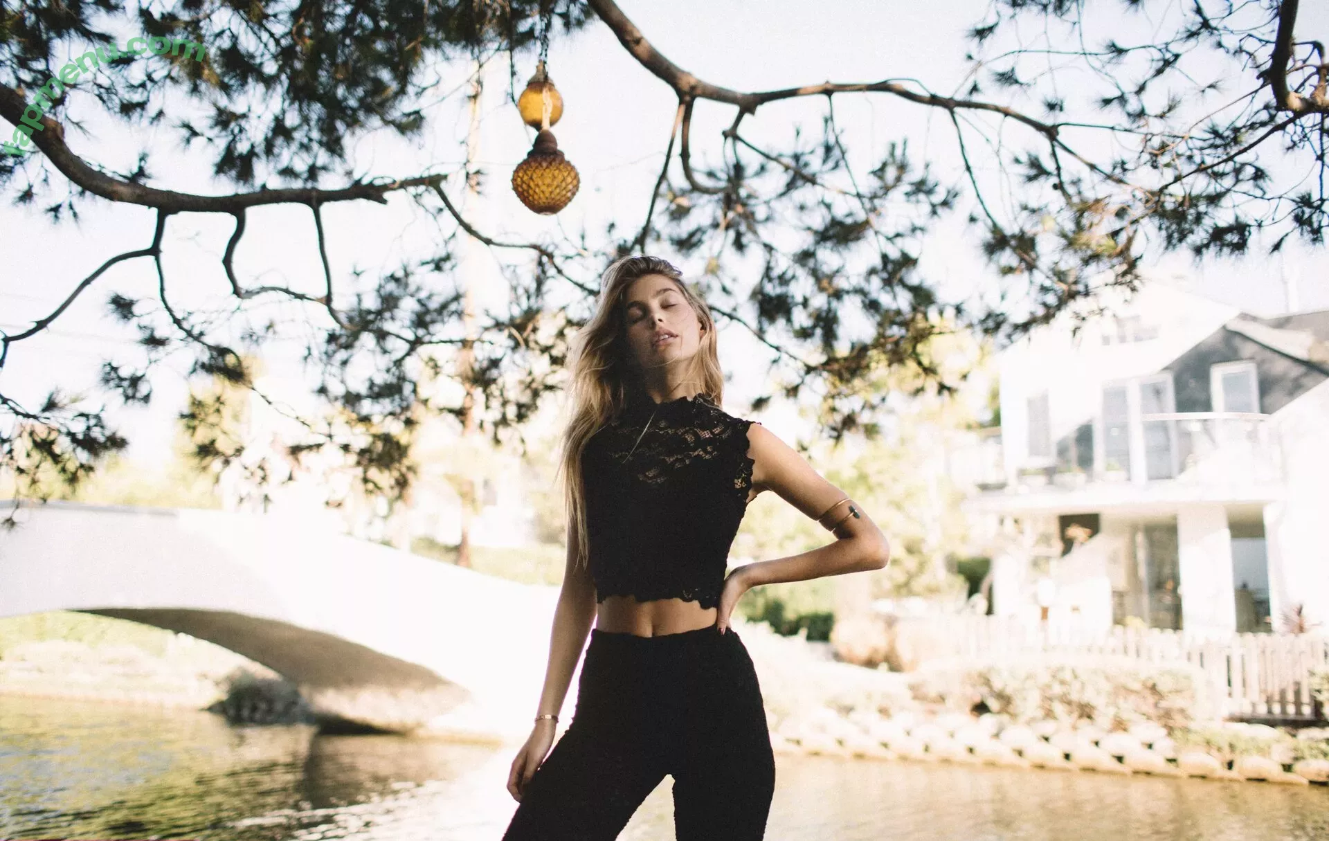 Camila Morrone nude photo #0361 (camilamorrone)