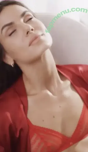Camila Queiroz / camilaqueiroz nude photo #0312