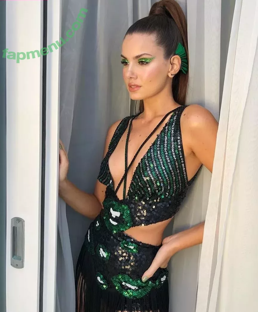 Camila Queiroz nude photo #0018 (camilaqueiroz)