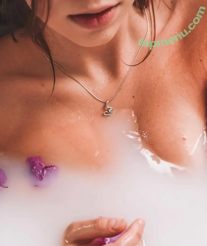 Camila Viseu nude photo #0009 (Camila Viseu)