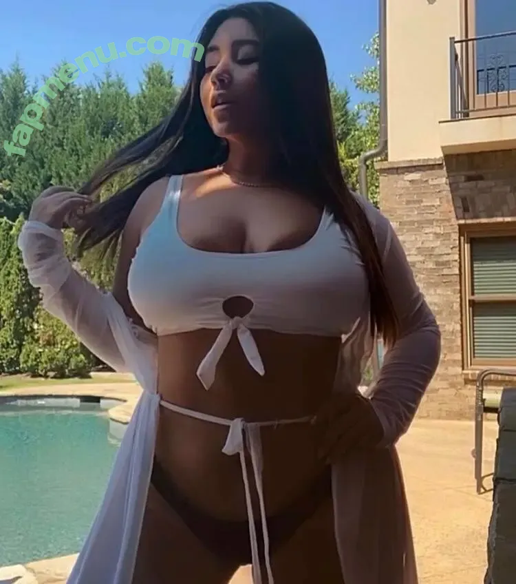 camilacurvez nude photo #0008 (camicescobar_)