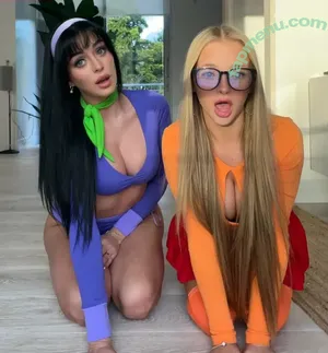 camilla.araujo / realcamillaara / thefanvan nude photo #0006