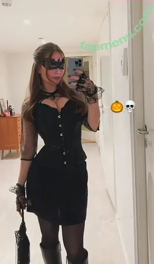 Camilla Hasselgaard / camillahs__ / camillailuna nude photo #0081