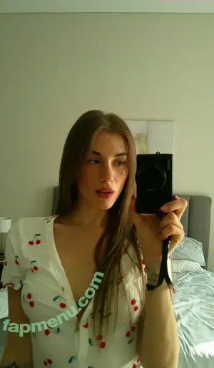  nude photo #0021