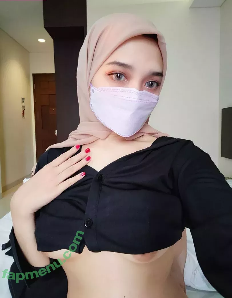 CamillaReese nude photo #0010 (HijabCamilla)