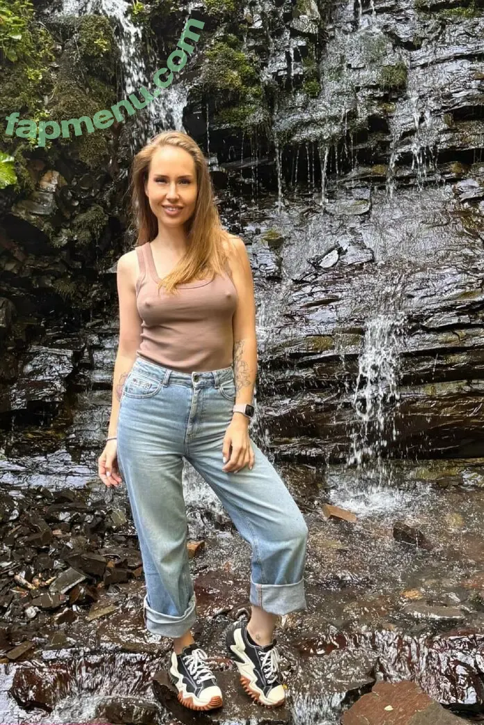 camillaria nude photo #0031 (camillallamia)