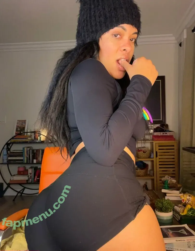 Camille Corbett nude photo #0014 (thewittygirl)