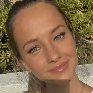 Camille Krzyston / camillekrzyston / milllyybabyy nude photo #0044