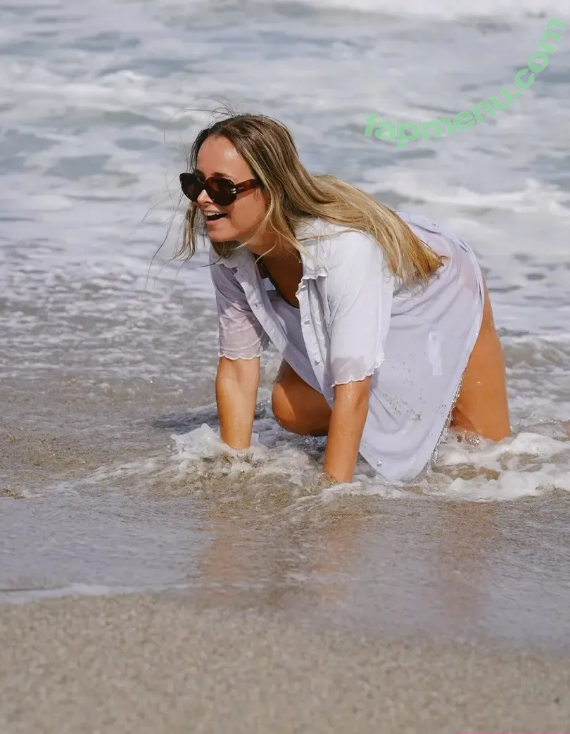 Camille LV nude photo #0269 (CamilleLvqu / camille_lvqu)