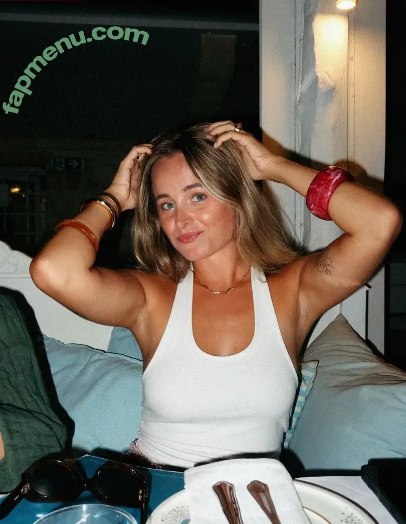 Camille LV nude photo #0289 (CamilleLvqu / camille_lvqu)