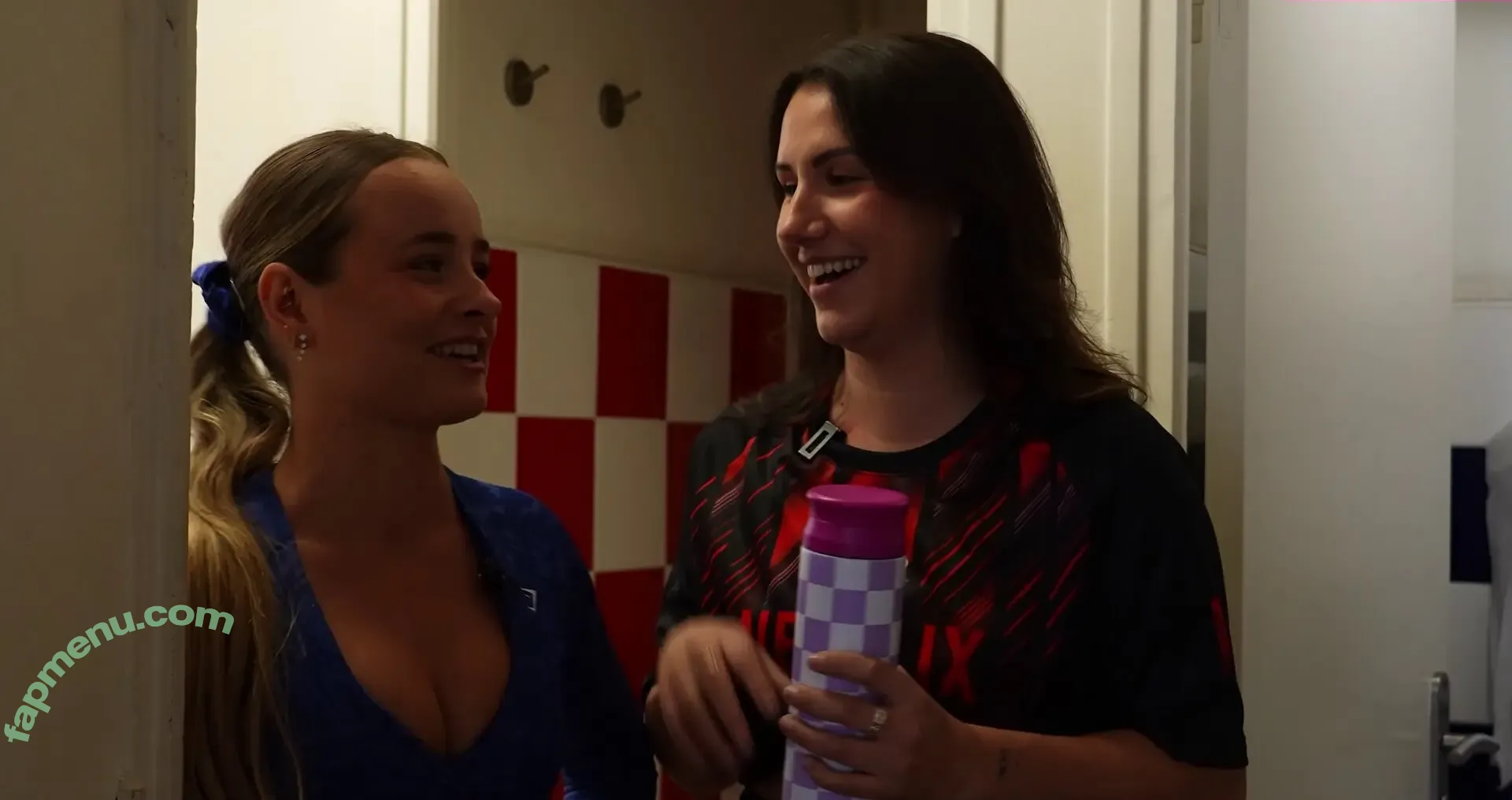 Camille LV nude photo #0338 (CamilleLvqu / camille_lvqu)