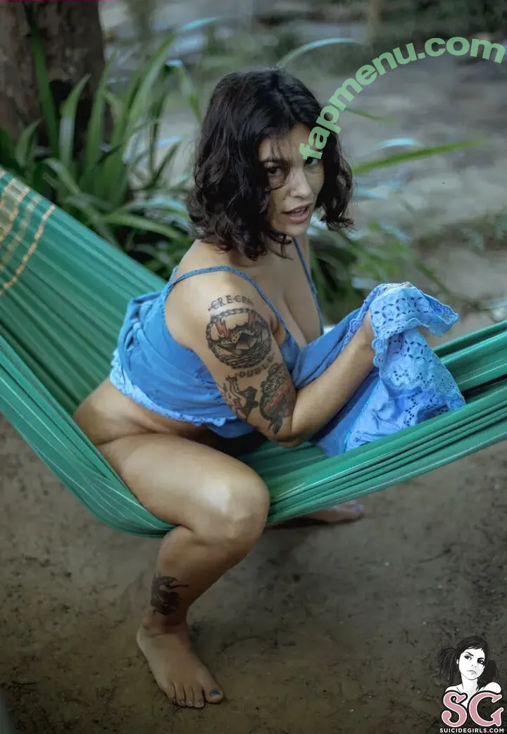 Camille Suicide nude photo #0213 (camilei / camilleelliss)