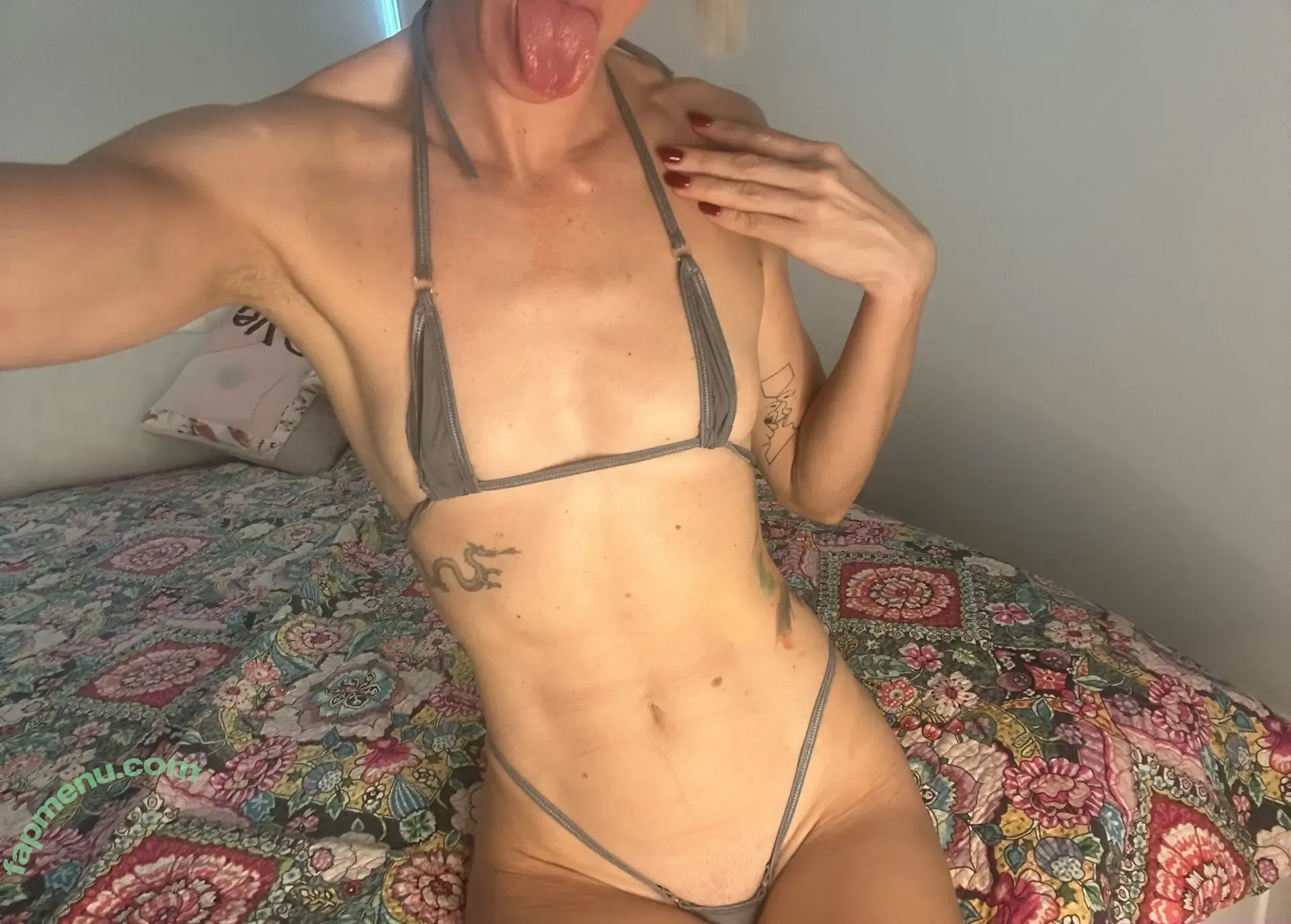 camillelovesboats nude photo #0021 (camillelovesboats)