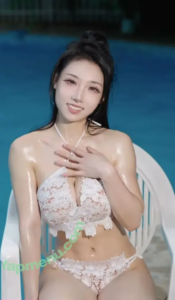 camlinngh_official nude photo #0001 (camlinngh_official)
