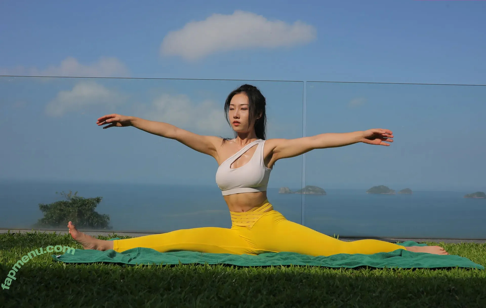 camlinngh_official nude photo #0074 (camlinngh_official)