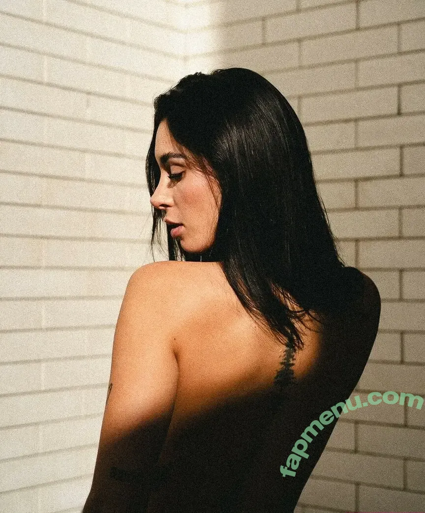 Camnairx nude photo #0081 (camnairxx / soycamnair)
