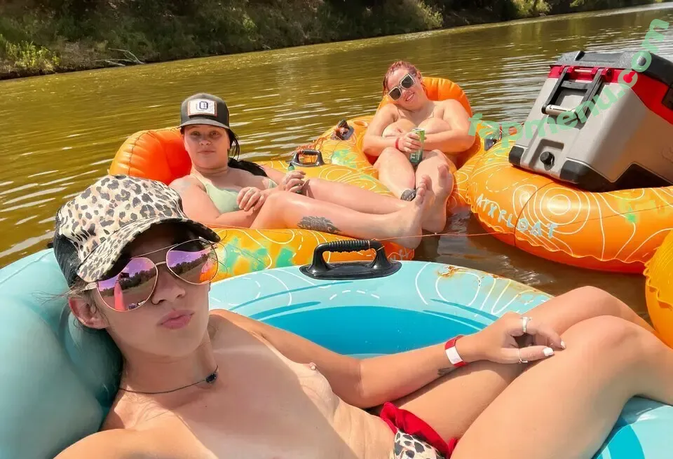 Camoprincess124 nude photo #0035 (Camoprincess124)