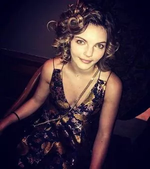 Camren Bicondova / camrenwhy nude photo #0030