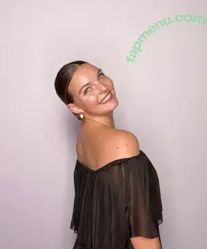 Camren Bicondova / camrenwhy nude photo #0091