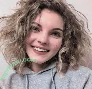 Camren Bicondova / camrenwhy nude photo #0097