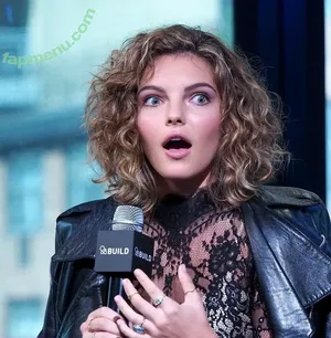 Camren Bicondova / camrenwhy nude photo #0114