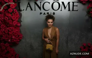 Camren Bicondova / camrenwhy nude photo #0120