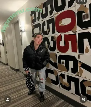 Camren Bicondova / camrenwhy nude photo #0122