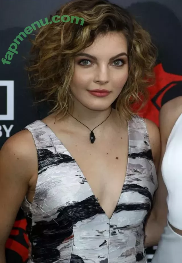 Camren Bicondova nude photo #0039 (camrenwhy)