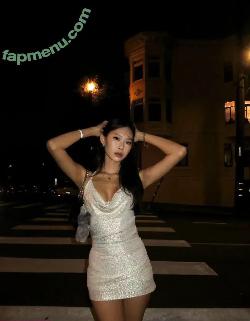 Camyyangg nude photo #0075 (Camyyangg)