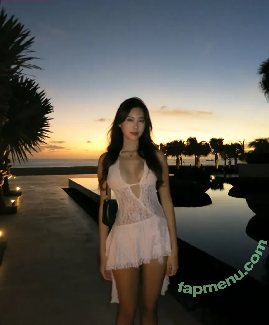 Camyyangg nude photo #0080 (Camyyangg)