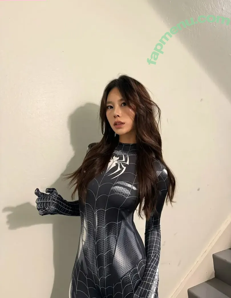 Camyyangg nude photo #0086 (Camyyangg)