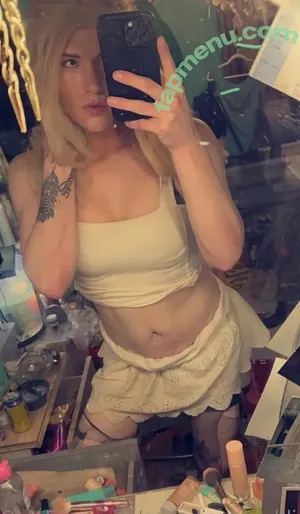 canadianbhaddiee / canadianbaddiesofficial nude photo #0002