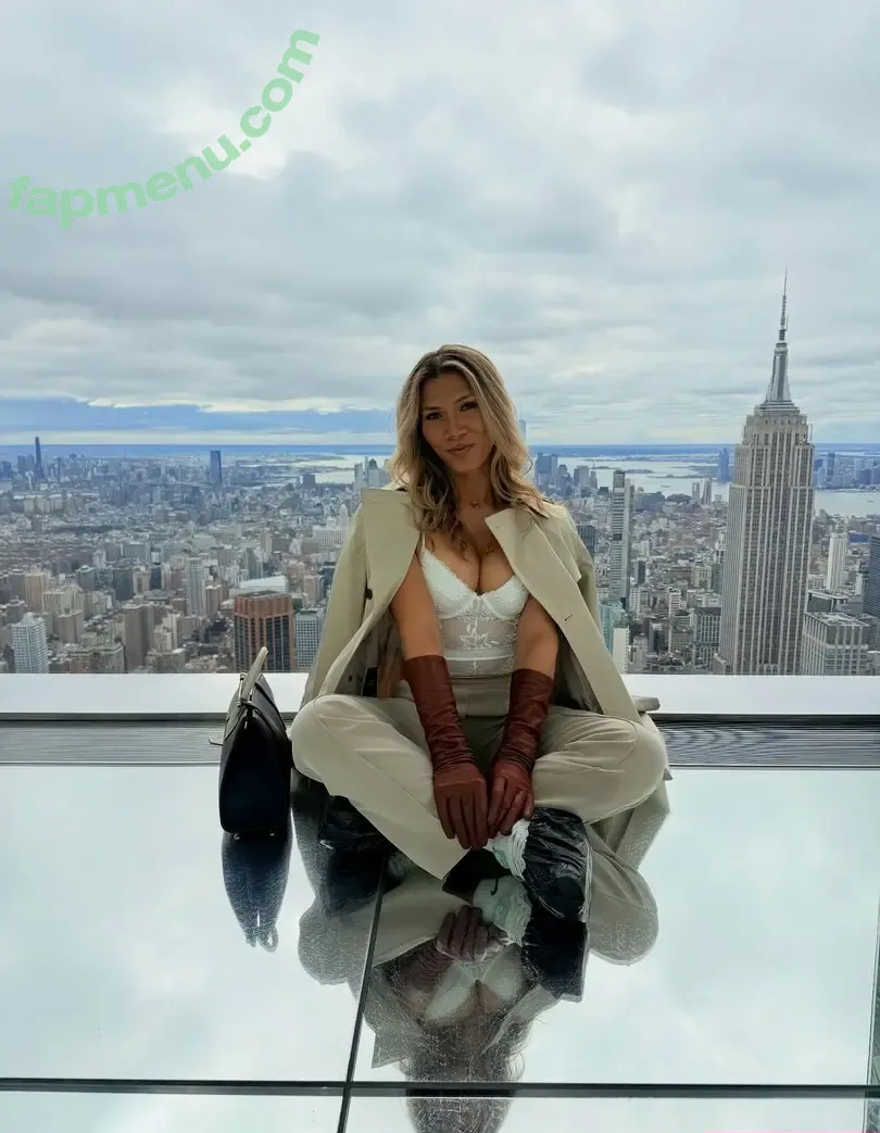 canadiandestoryer nude photo #0121 (Gisele Shaw / canadiandestroyer / gocsaysmeow)