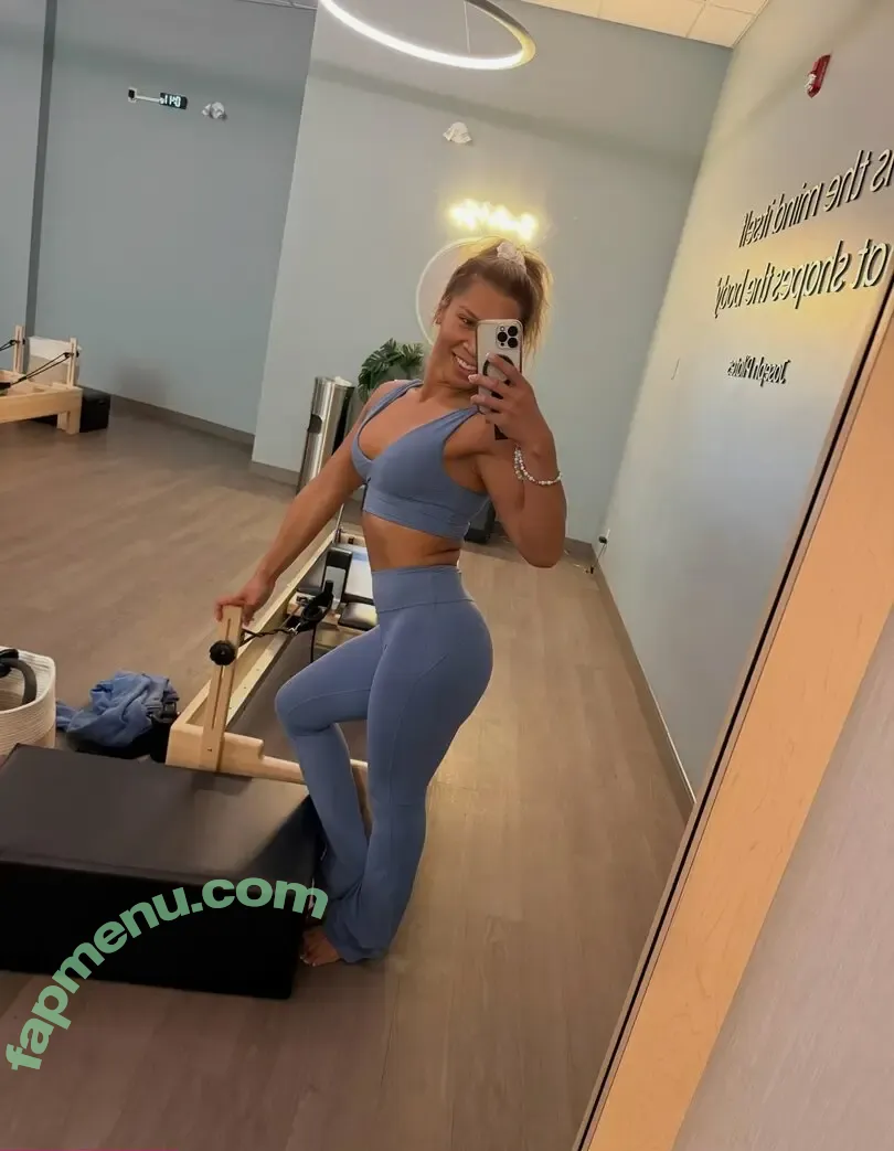 canadiandestoryer nude photo #0144 (Gisele Shaw / canadiandestroyer / gocsaysmeow)