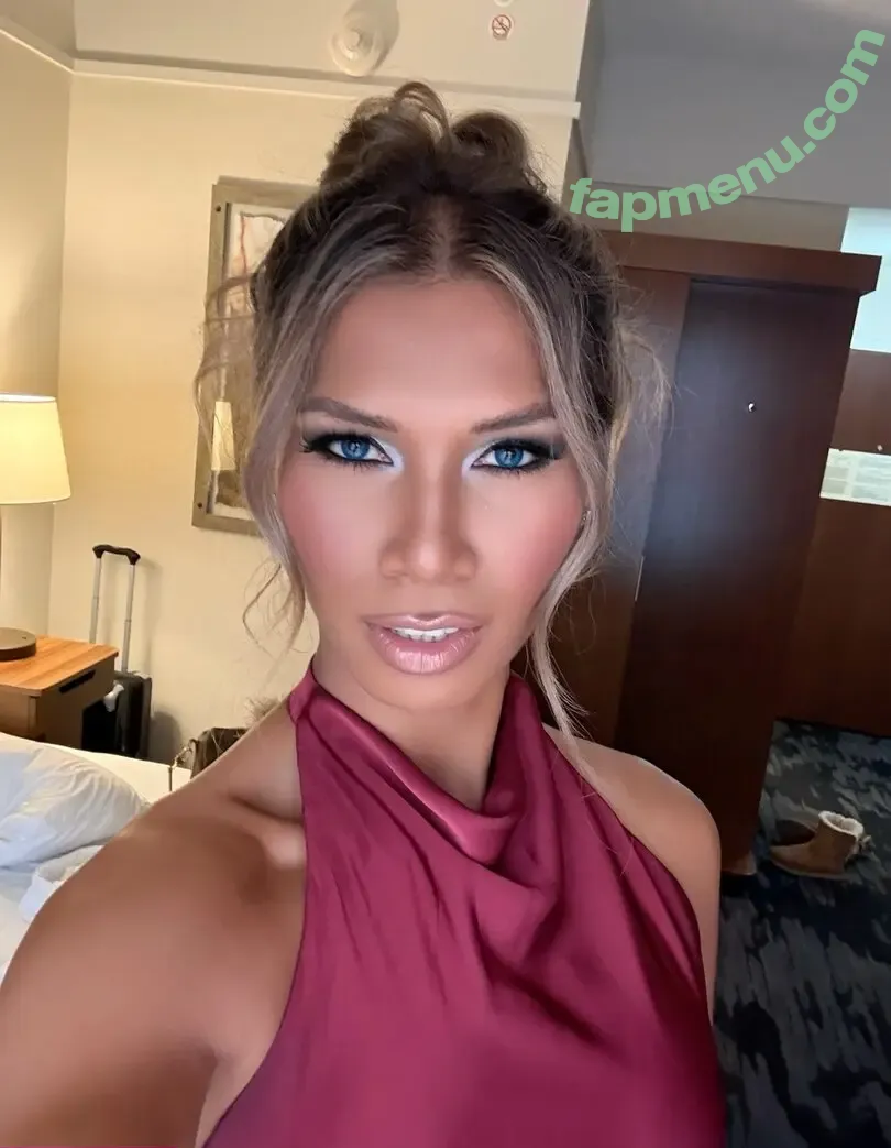 canadiandestoryer nude photo #0148 (Gisele Shaw / canadiandestroyer / gocsaysmeow)