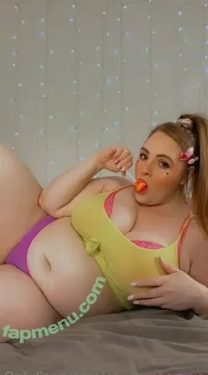  nude photo #0004