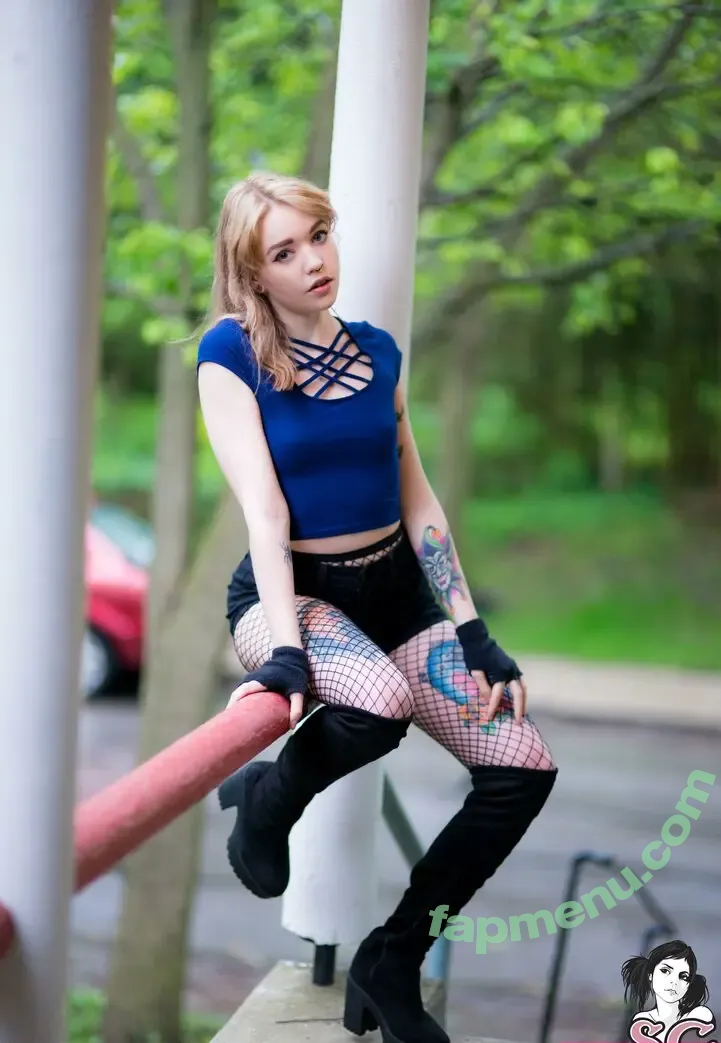 Canary SG nude photo #0033 (Canary SG)