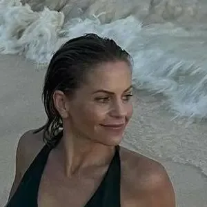 Candace Cameron Bure / candacecbure nude photo #0006