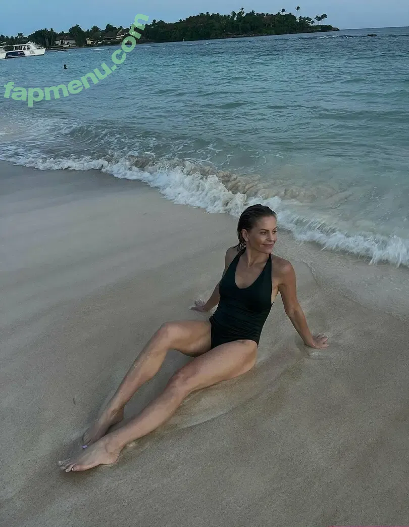 Candace Cameron Bure nude photo #0002 (candacecbure)