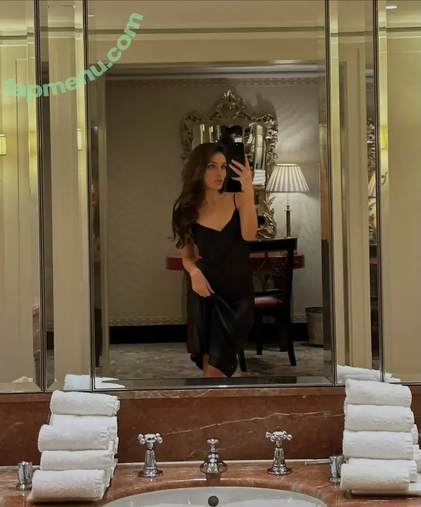 Candela-g Candelaga nude photo #0099 (canddegallo / candeladesiree)