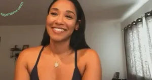 Candice Patton / candicepatton nude photo #0158