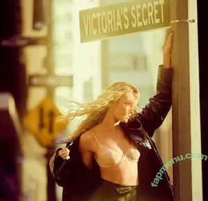 Candice Swanepoel / candiceswanepoel nude photo #0529