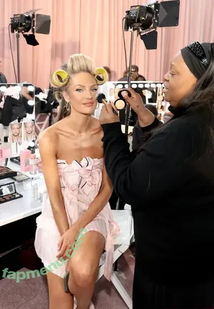 Candice Swanepoel / candiceswanepoel nude photo #0620