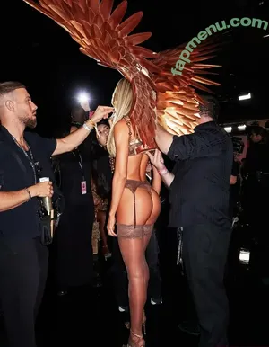 Candice Swanepoel / candiceswanepoel nude photo #0656