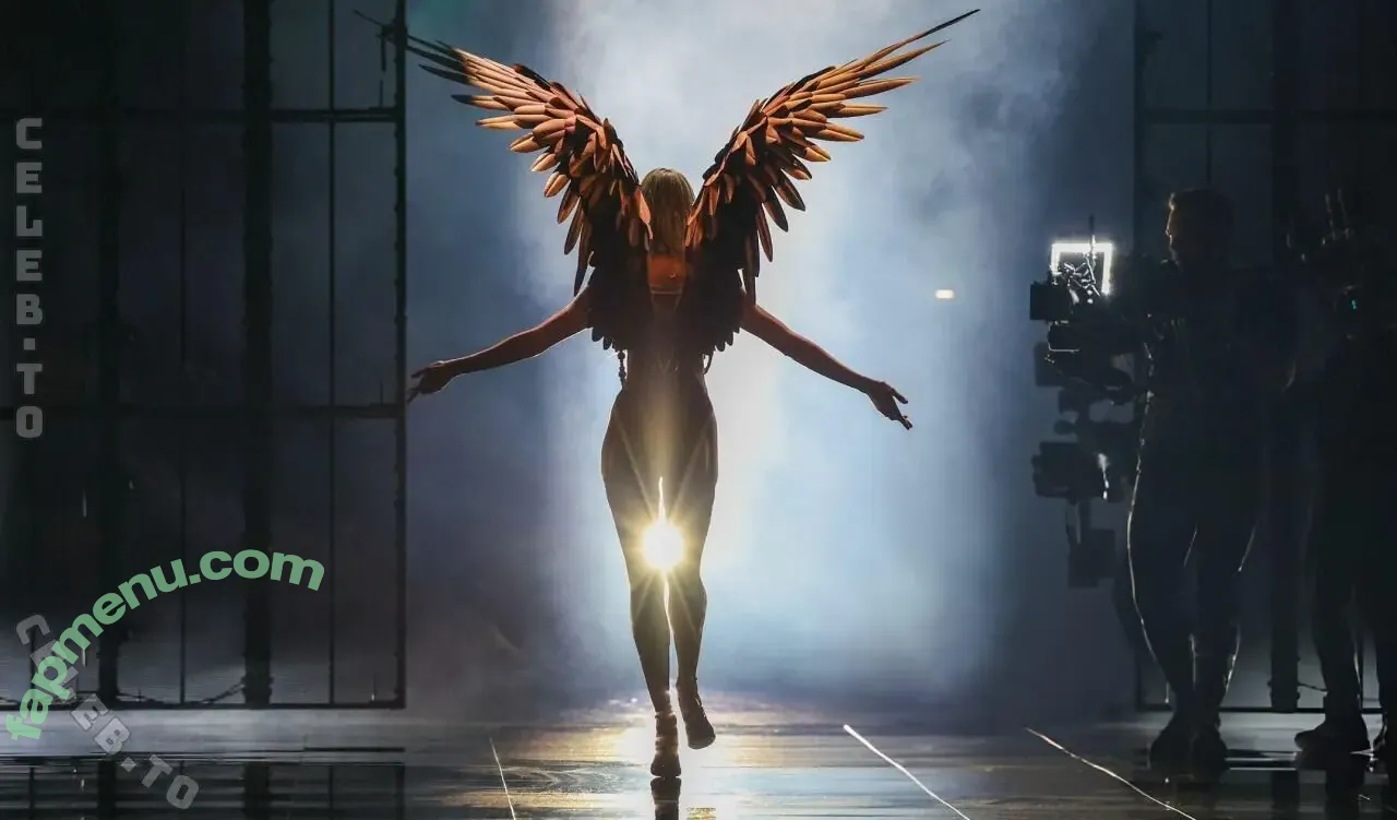 Candice Swanepoel nude photo #0762 (angelcandice / angelcandices / candiceswanepoel)