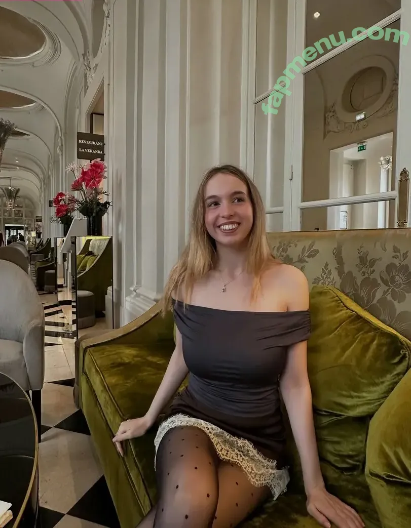 Candid Bralessday nude photo #0034 (eatcandid)