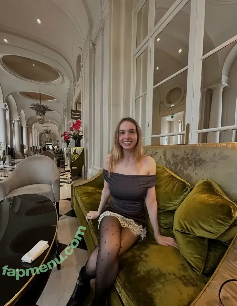 Candid Bralessday nude photo #0037 (eatcandid)