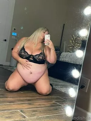 candishea / bbwcandishea nude photo #0246