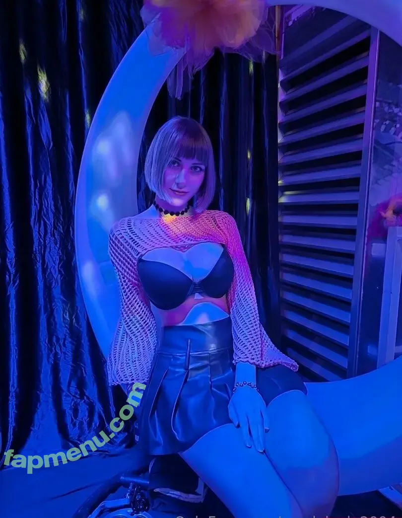 candylayla2004 nude photo #0004 (candylayla2004)